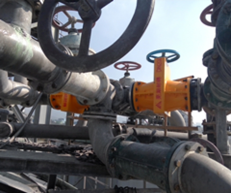 稀酸罐區(qū)頂部-手動管夾閥